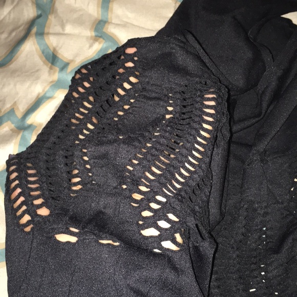 Black dress - Picture 3 of 3